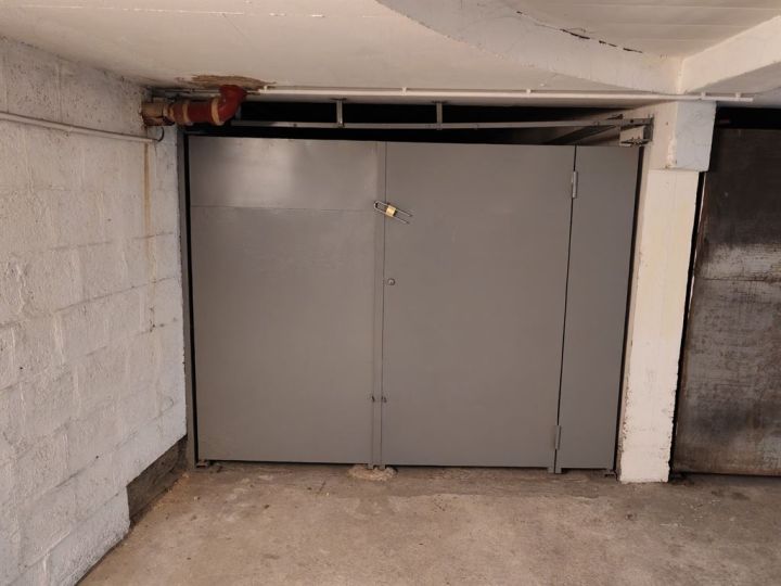 box en vente sur PARIS (75011)