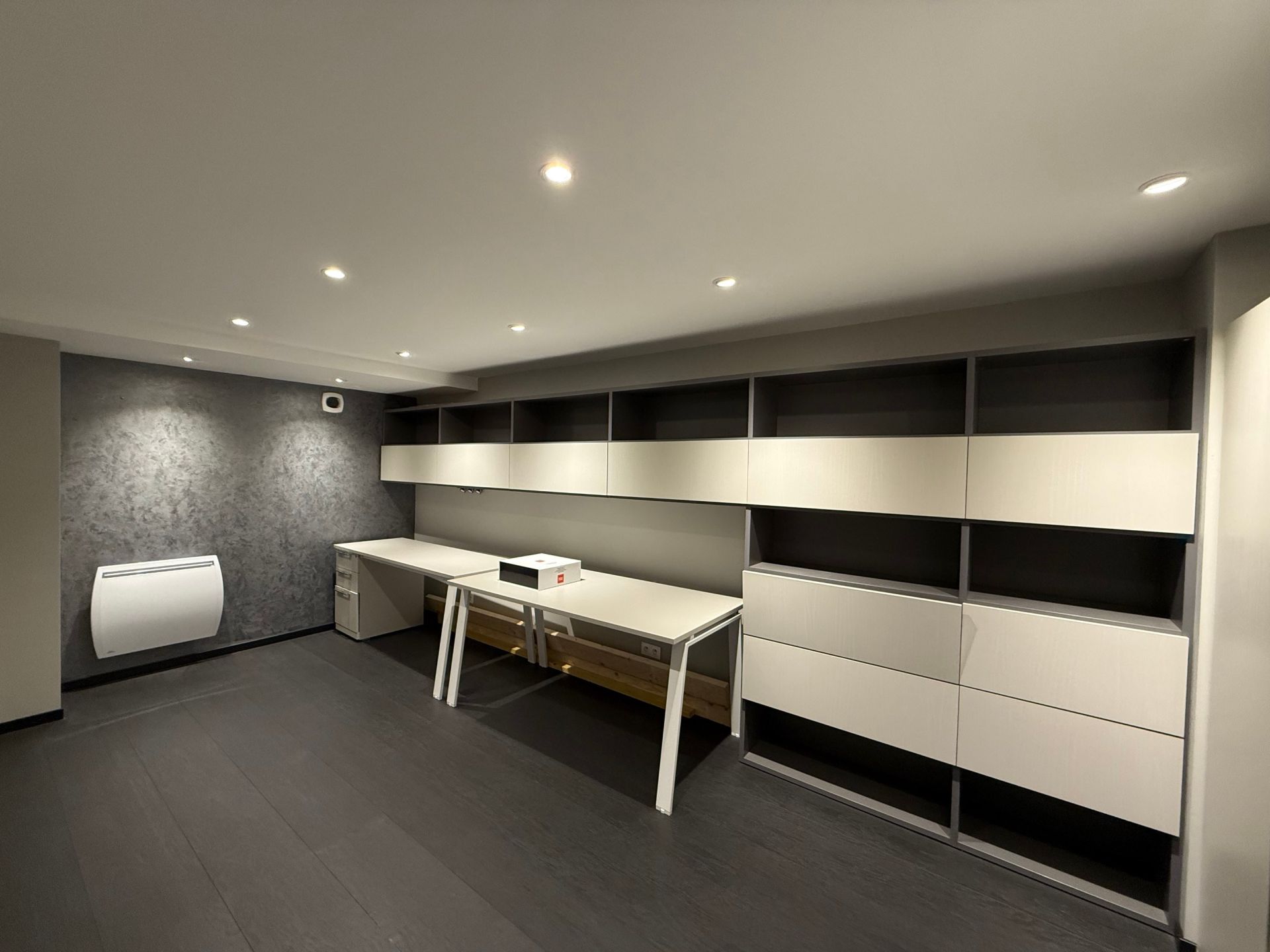 Location Commerce 102&nbsp;m² Paris 8