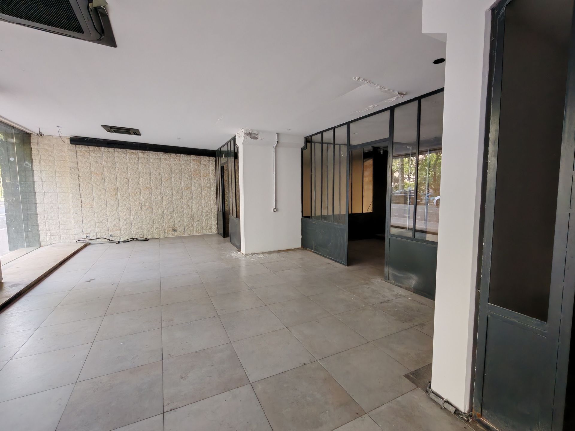 Location Commerce 148&nbsp;m² Paris 11