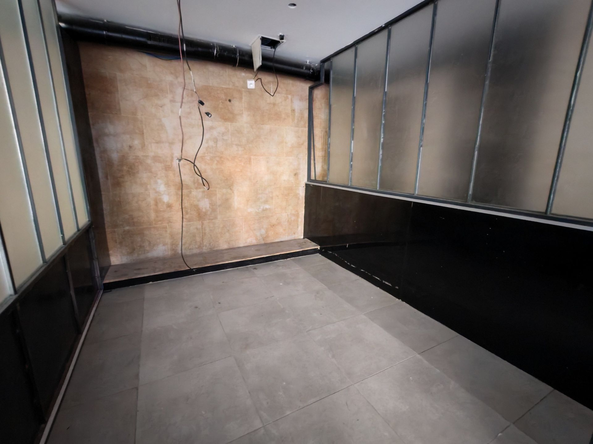 Location Commerce 148&nbsp;m² Paris 11