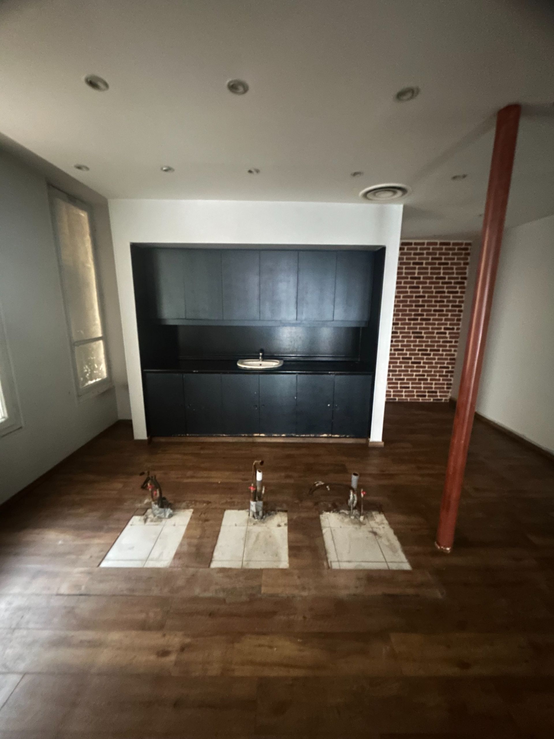 Location Commerce 76&nbsp;m² Paris 17