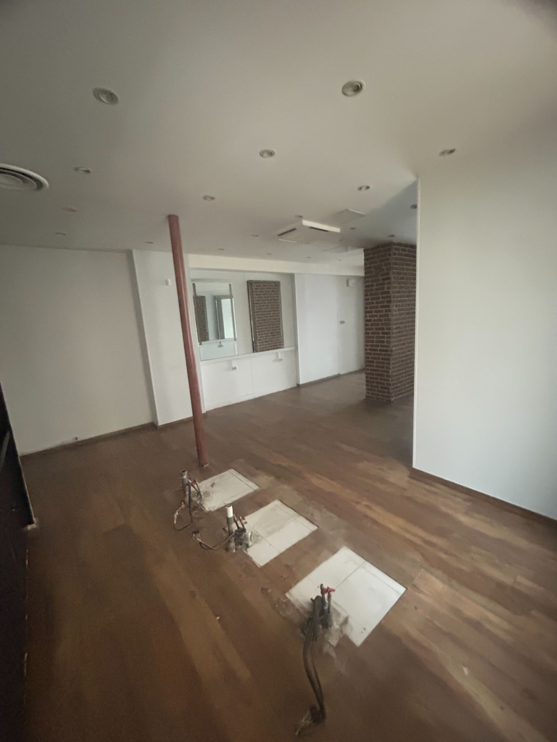 Location Commerce 76&nbsp;m² Paris 17