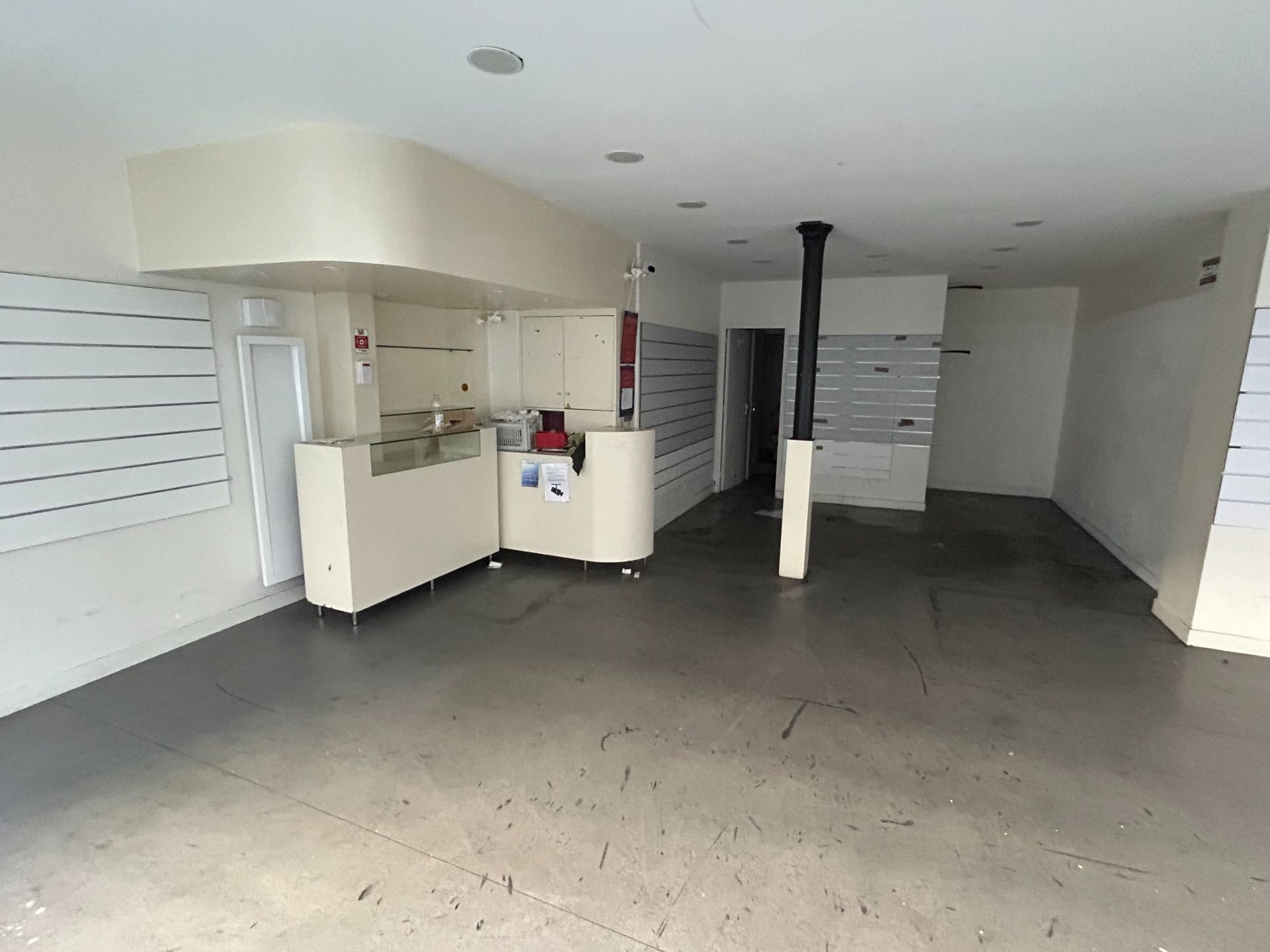 Location Commerce 72.75&nbsp;m² Paris 11