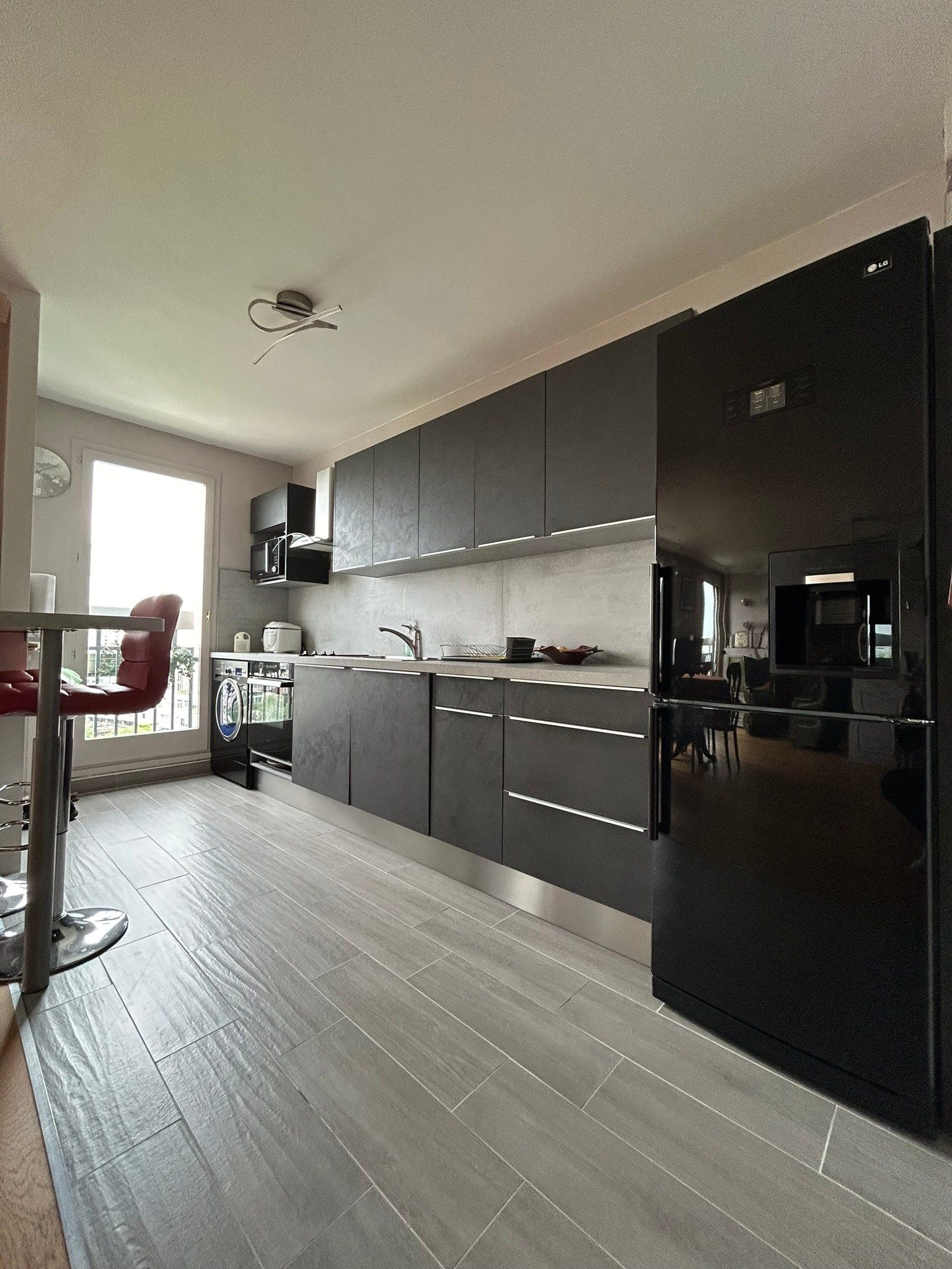 Vente Appartement 4&nbsp;Pièces 77.04&nbsp;m² Paris 19