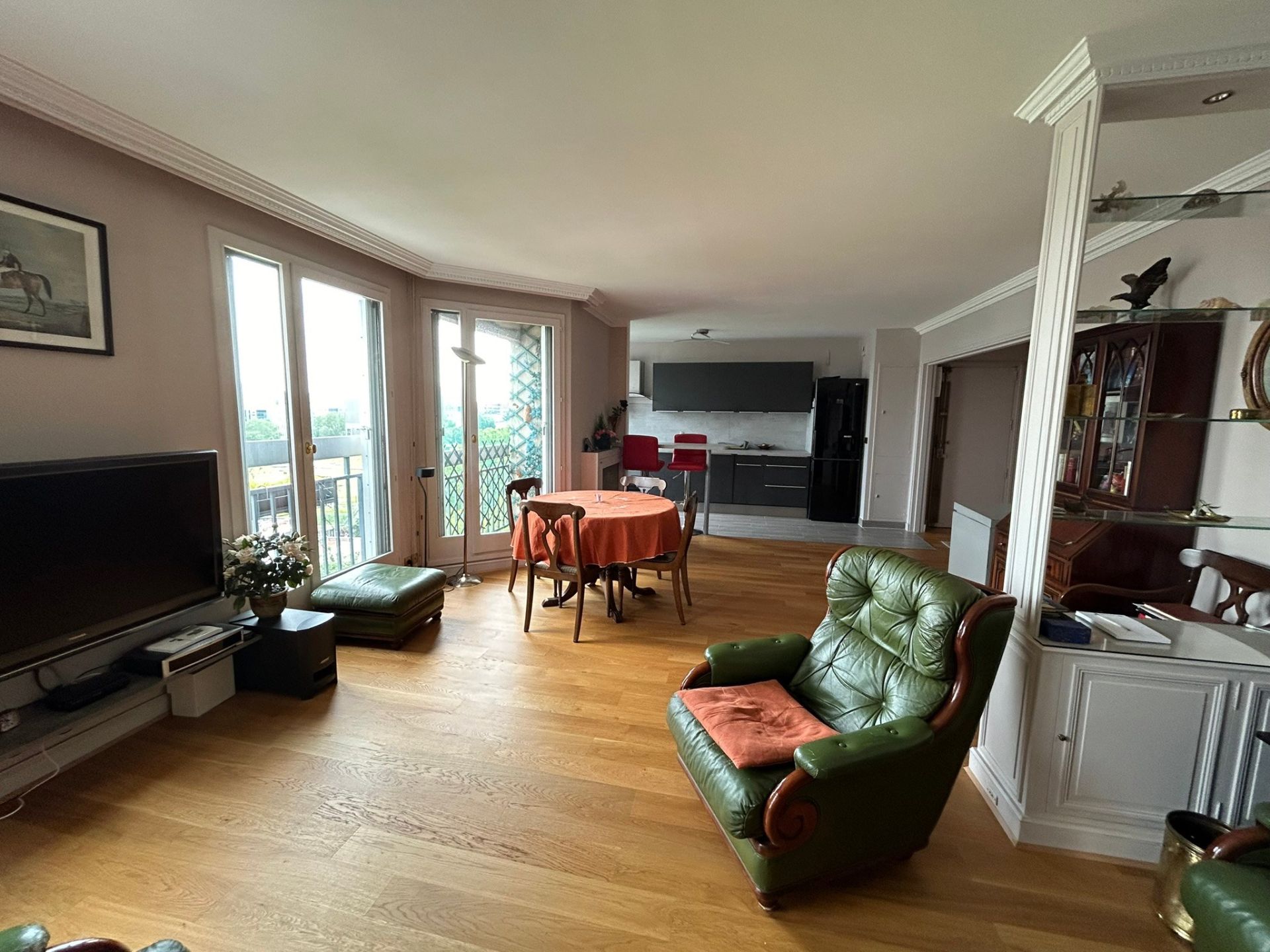 Vente Appartement 4&nbsp;Pièces 77.04&nbsp;m² Paris 19