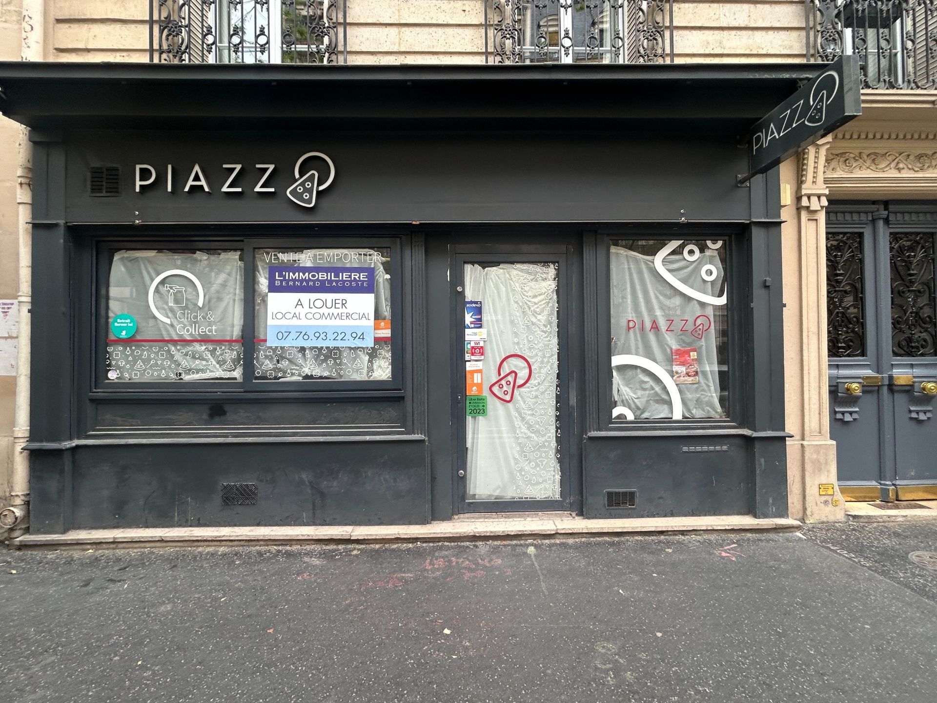 Location Commerce 113&nbsp;m² Paris 17