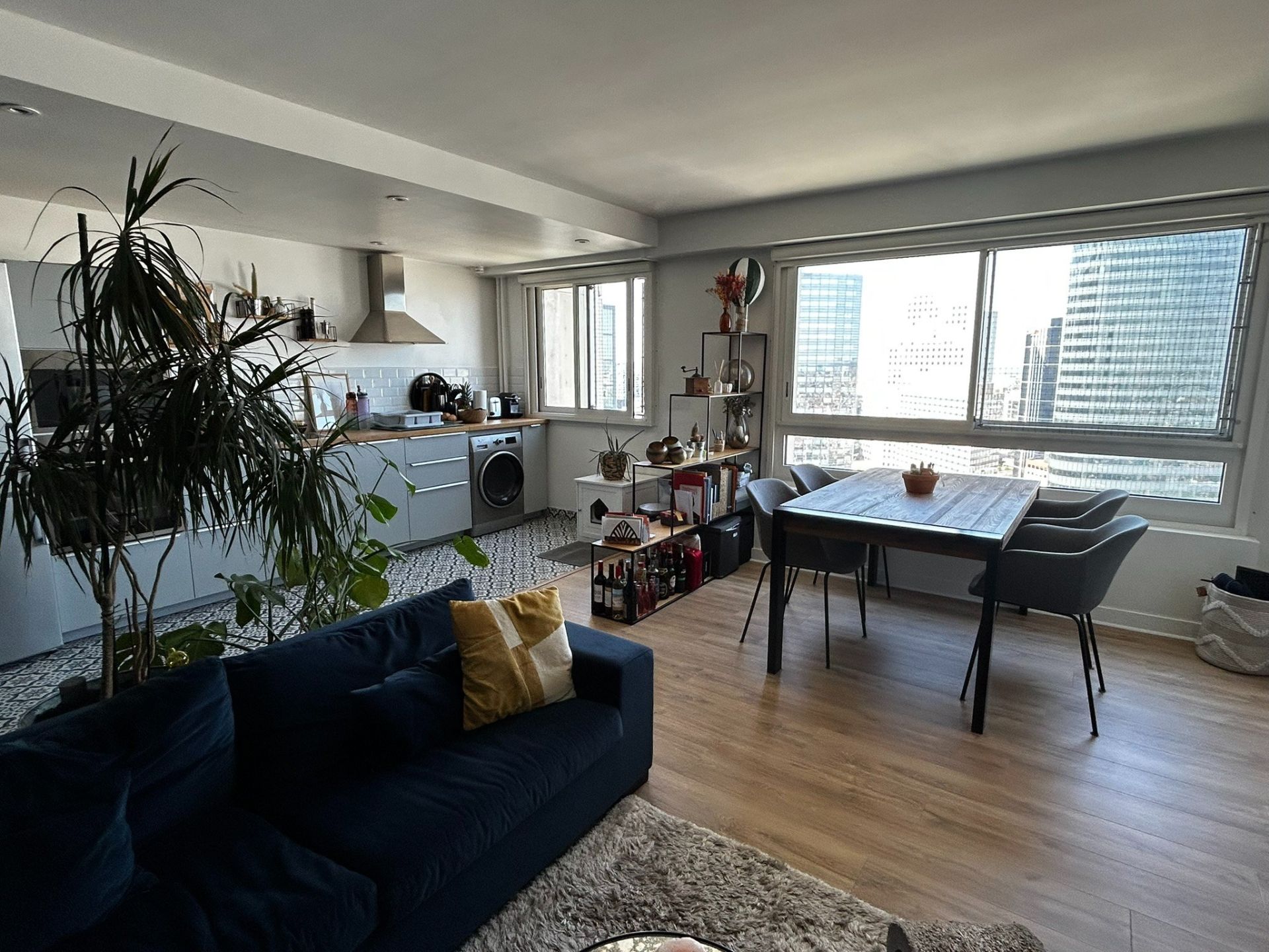 Vente Appartement 2&nbsp;Pièces 53.44&nbsp;m² Courbevoie