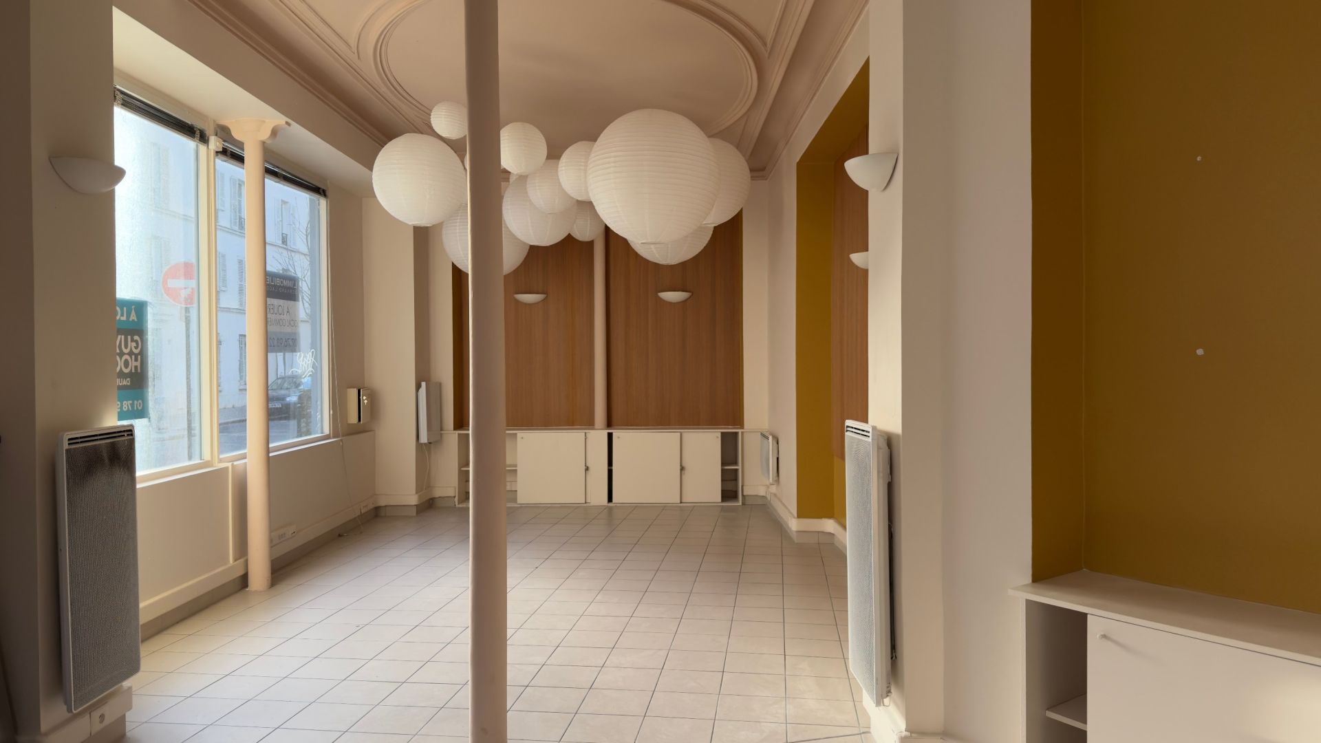 Location Commerce 106.07&nbsp;m² Paris 12