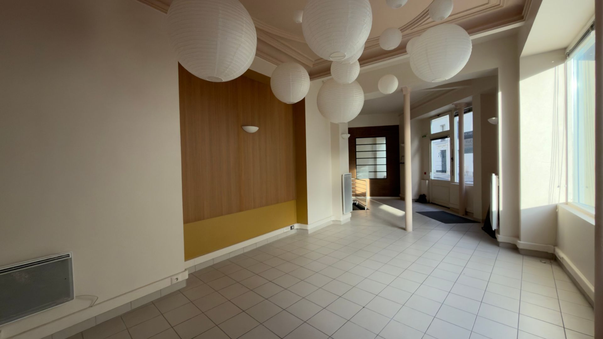 Location Commerce 106.07&nbsp;m² Paris 12