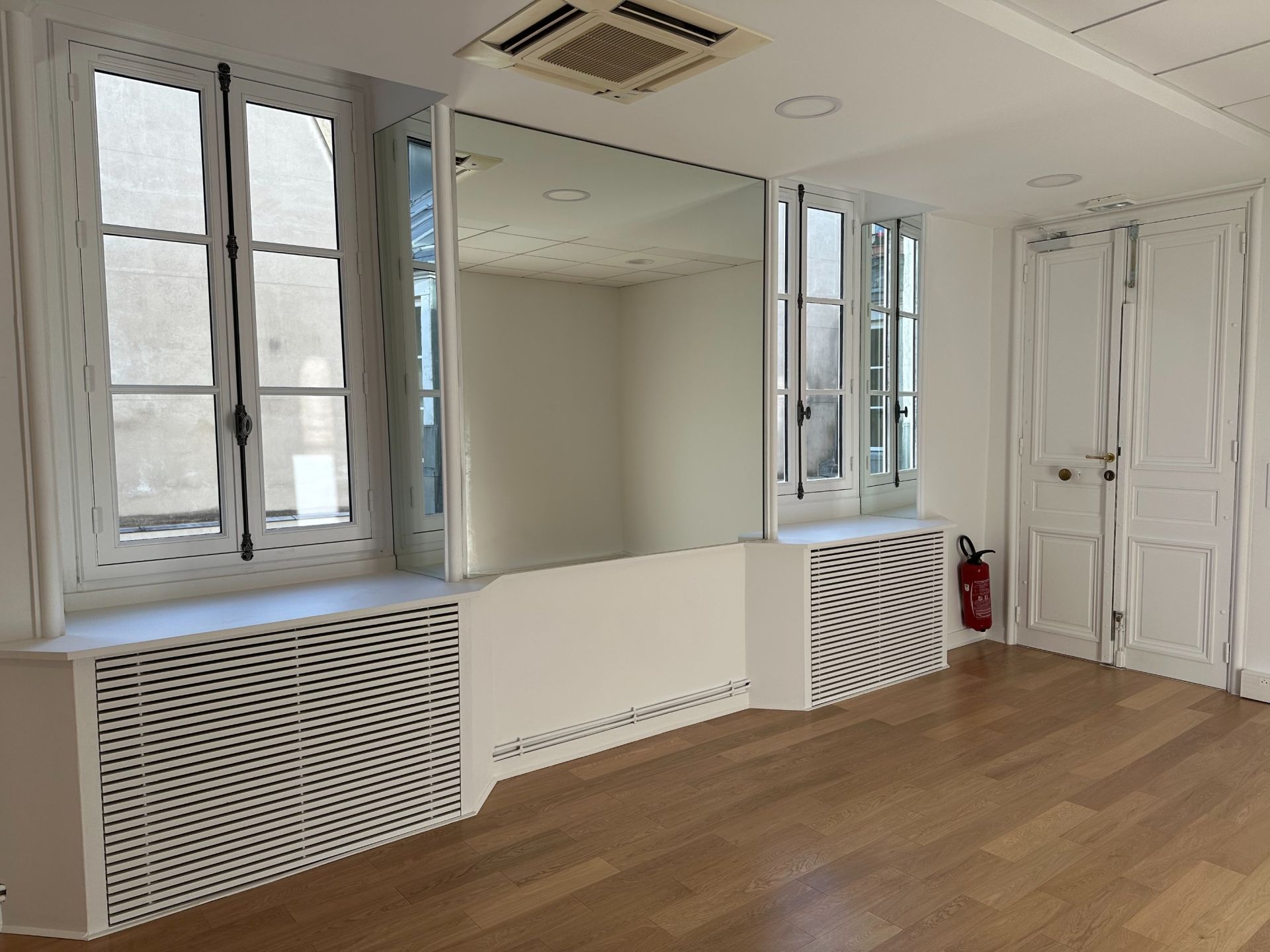 Location Bureaux 225&nbsp;m² Paris 8