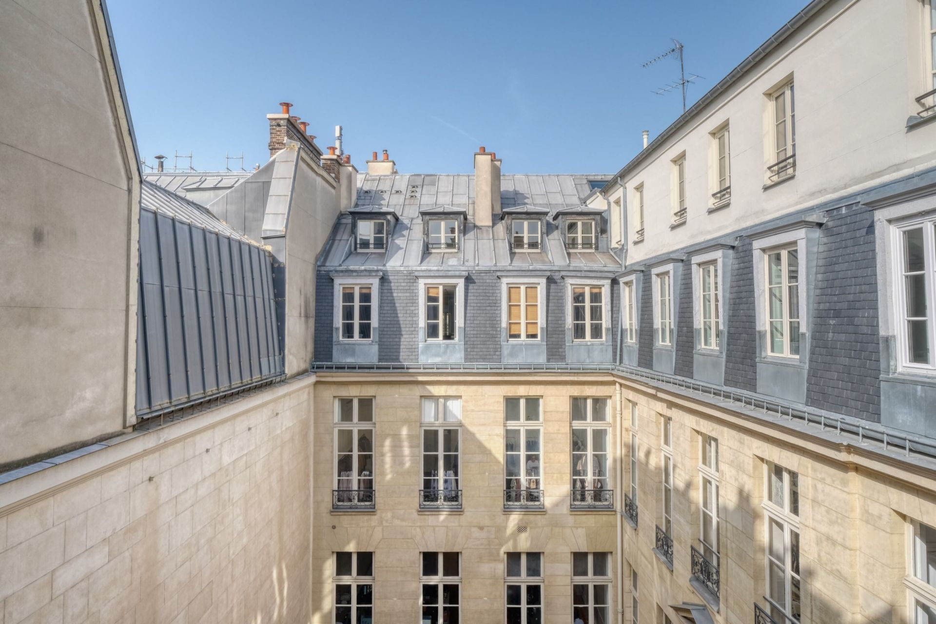 Location Bureaux 225&nbsp;m² Paris 8
