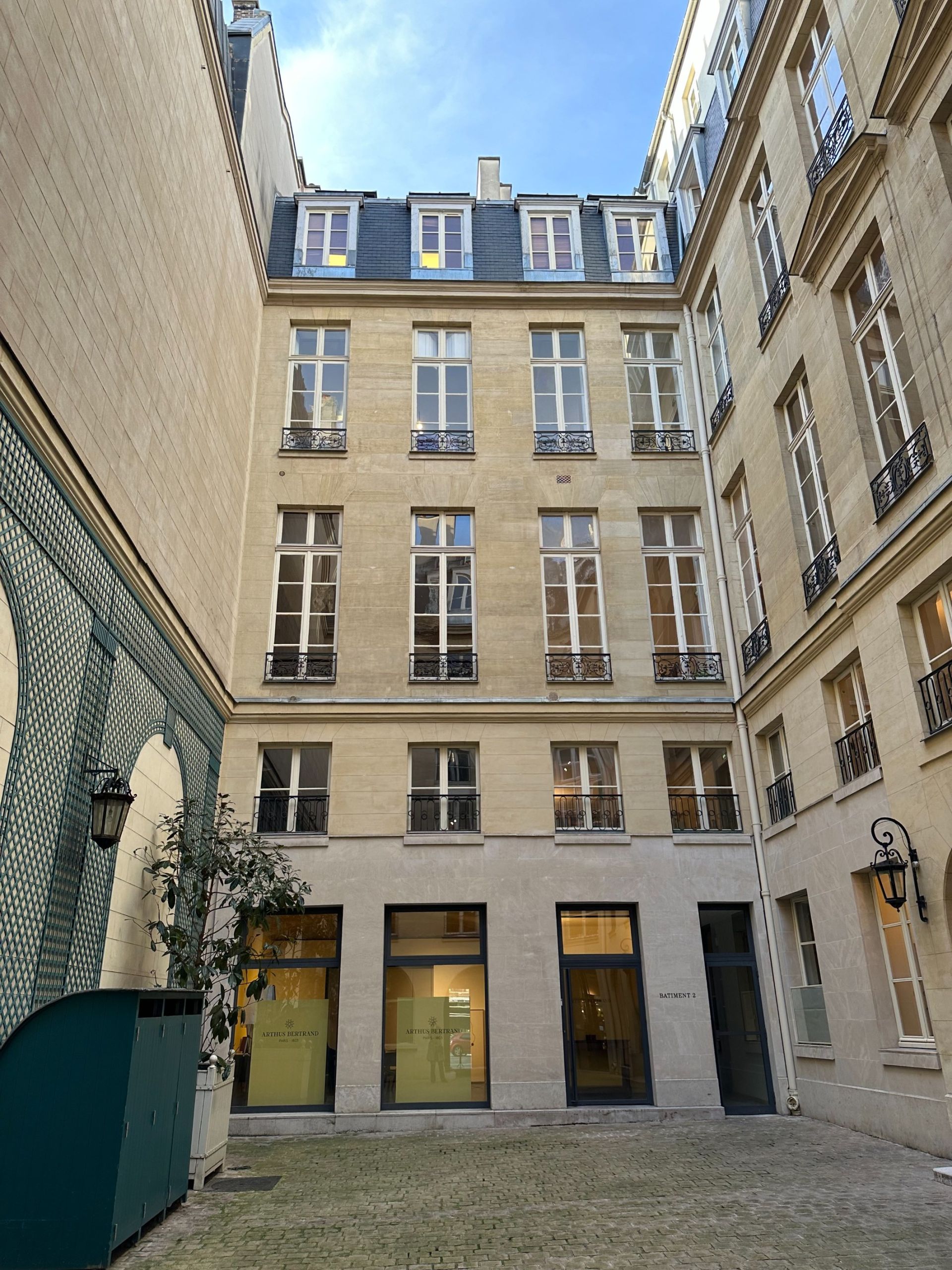 Location Bureaux 225&nbsp;m² Paris 8