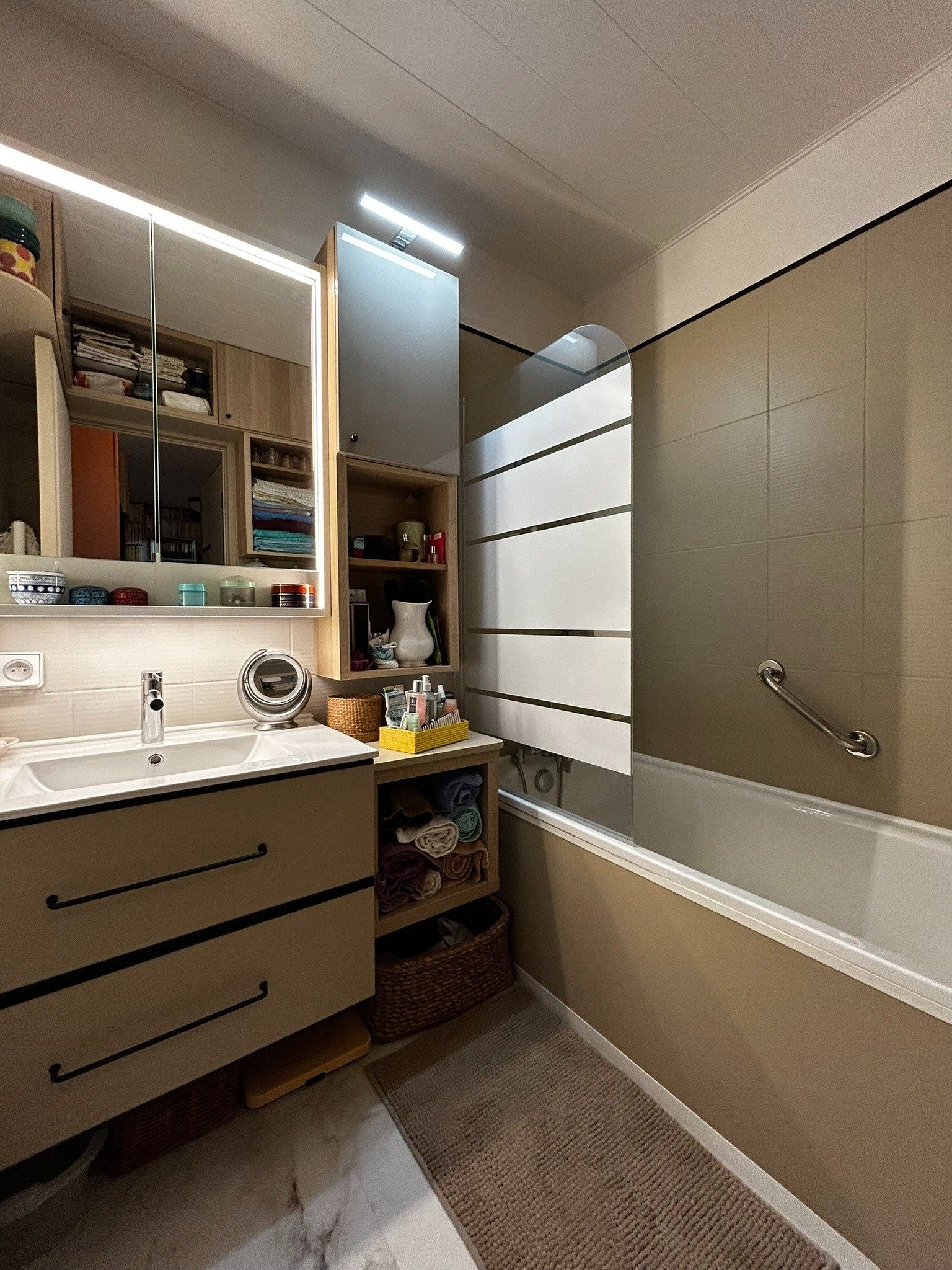 Vente Appartement 5&nbsp;Pièces 92.77&nbsp;m² Paris 19