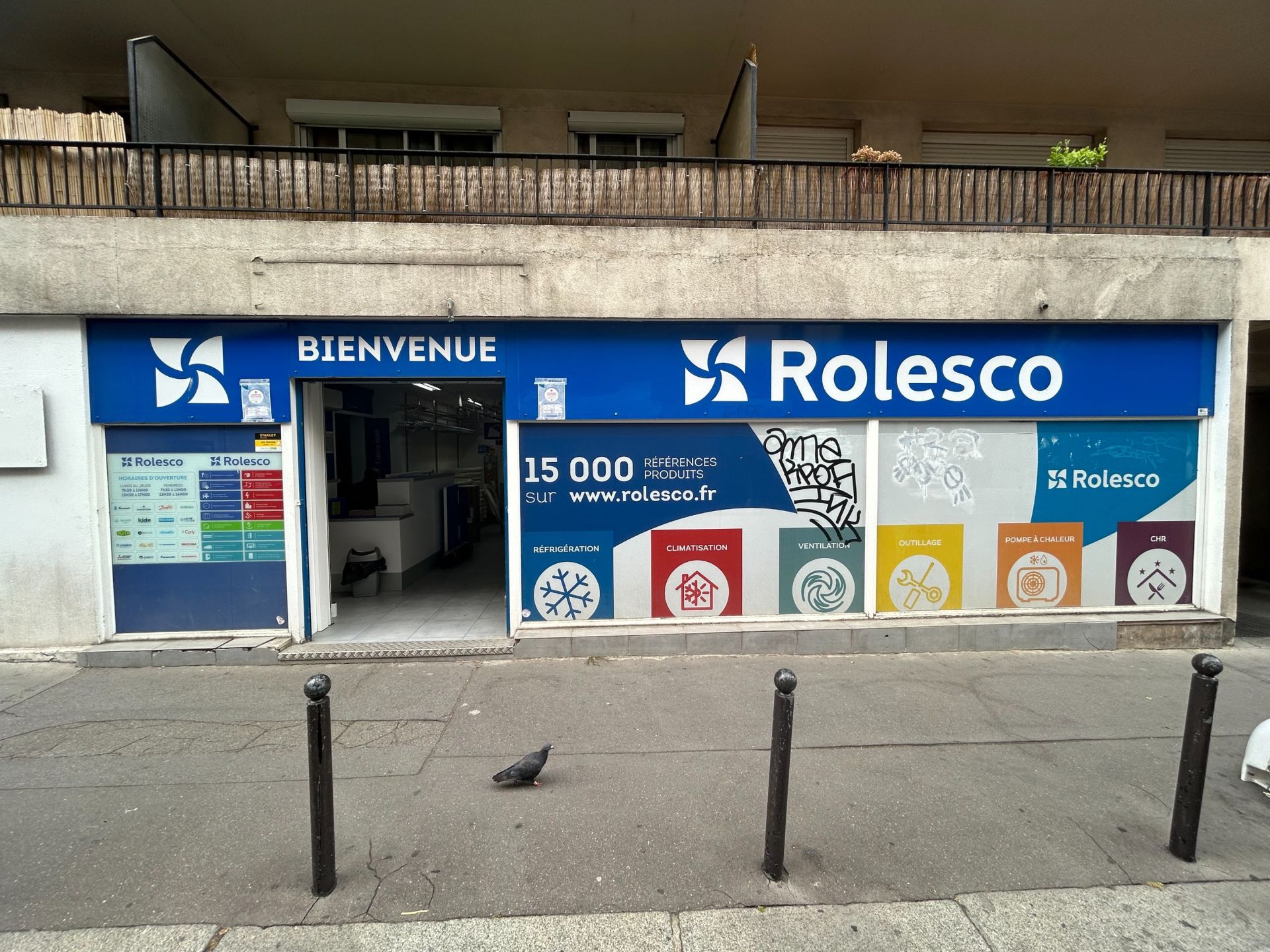 Location Commerce 141&nbsp;m² Paris 20