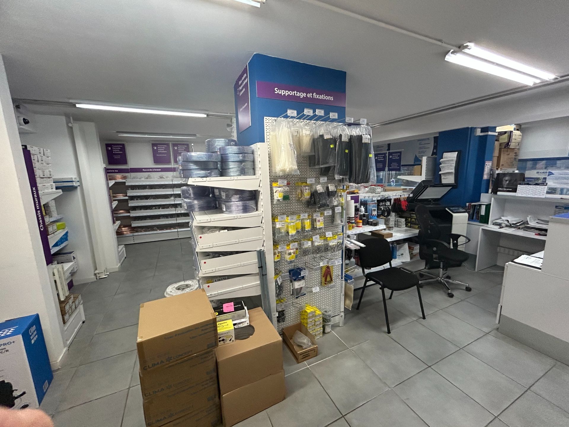 Location Commerce 141&nbsp;m² Paris 20