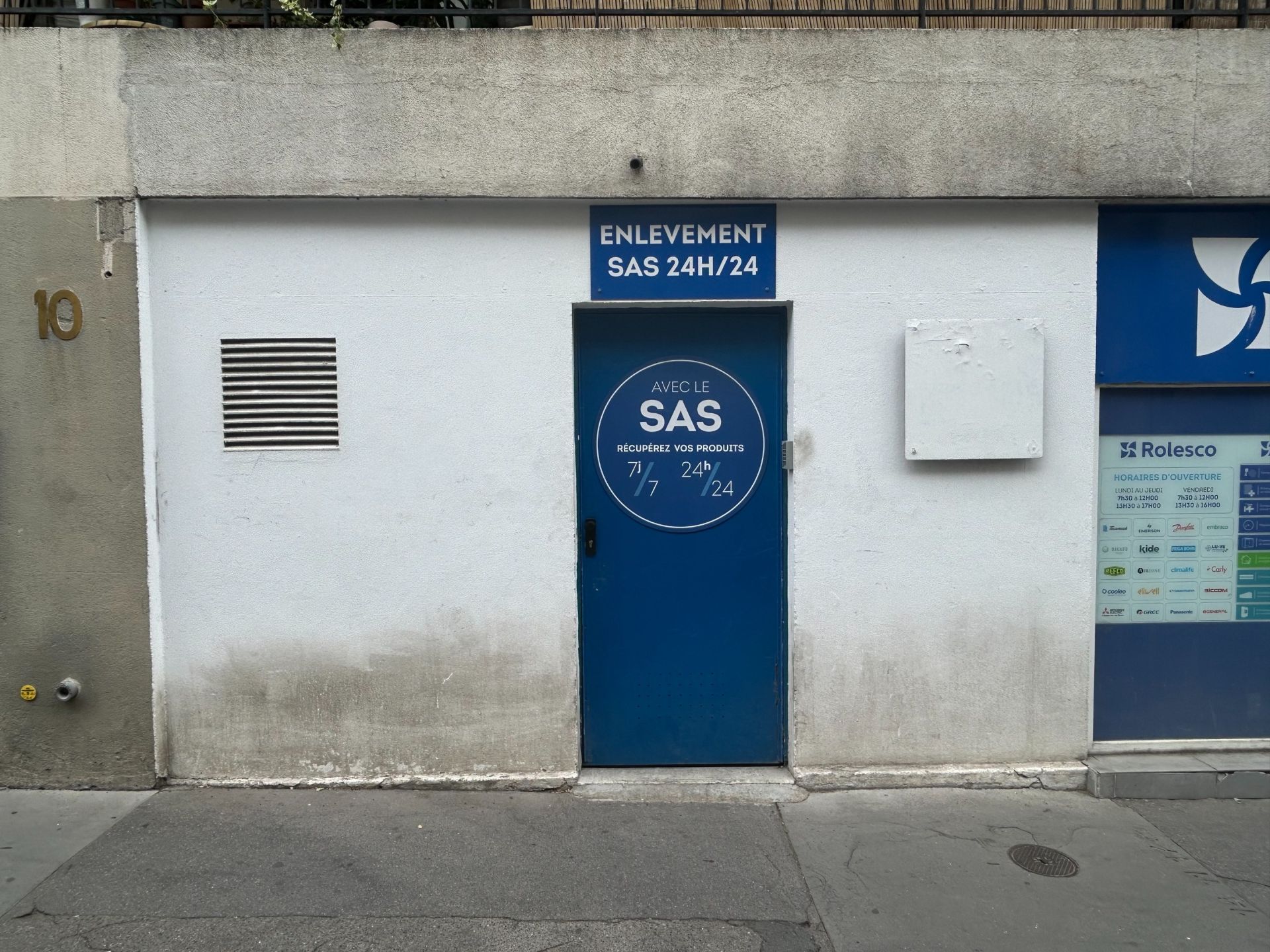 Location Commerce 141&nbsp;m² Paris 20