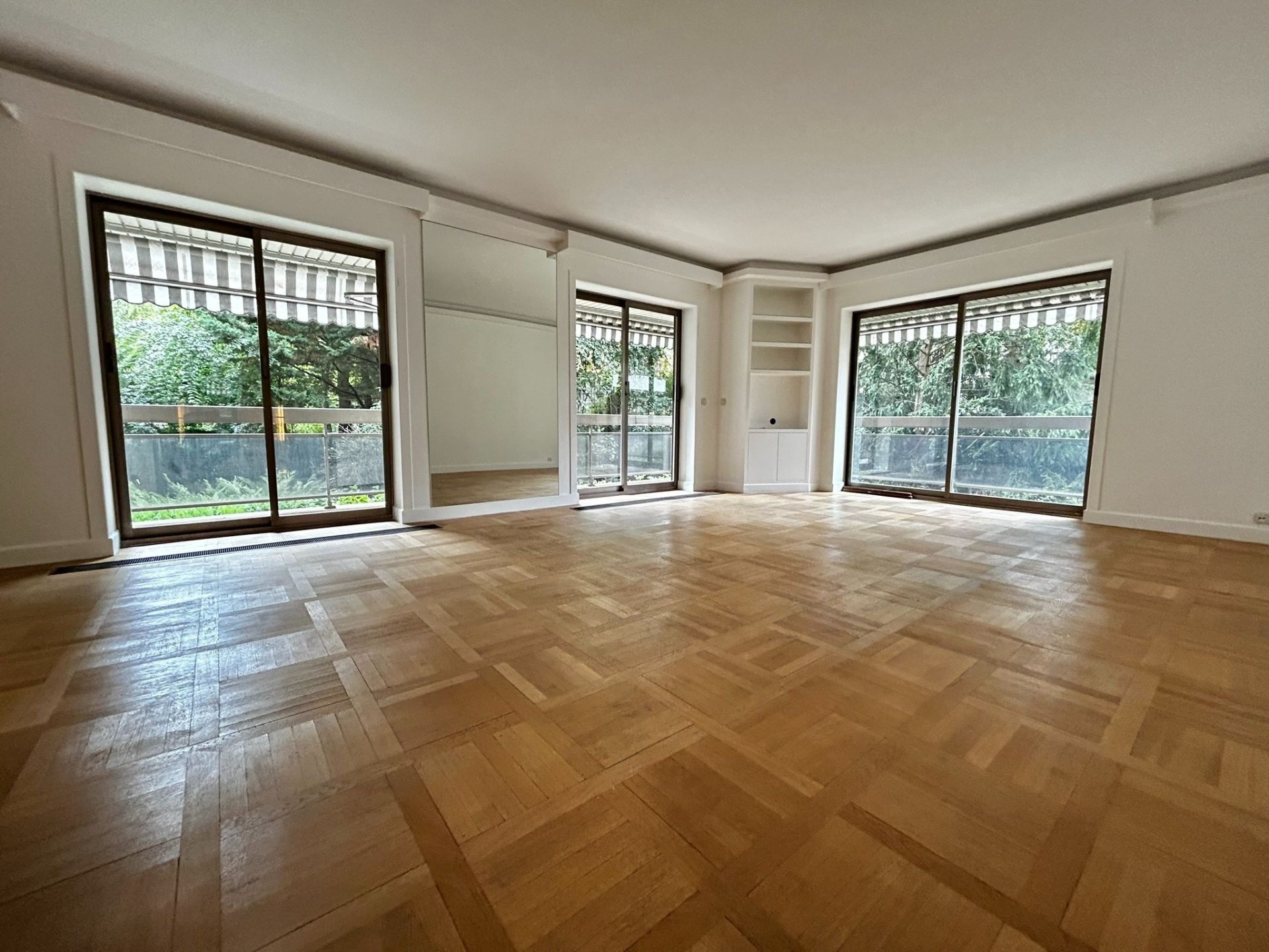 Vente Appartement 4&nbsp;Pièces 98.03&nbsp;m² Neuilly-sur-Seine