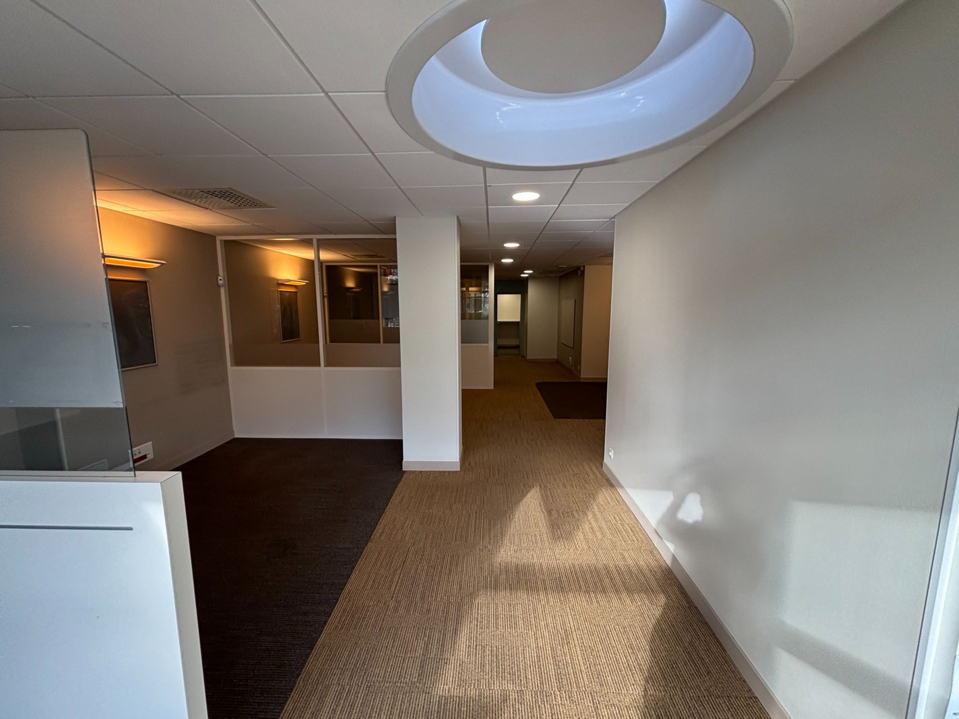 Location Commerce 146.2&nbsp;m² Maisons-Alfort