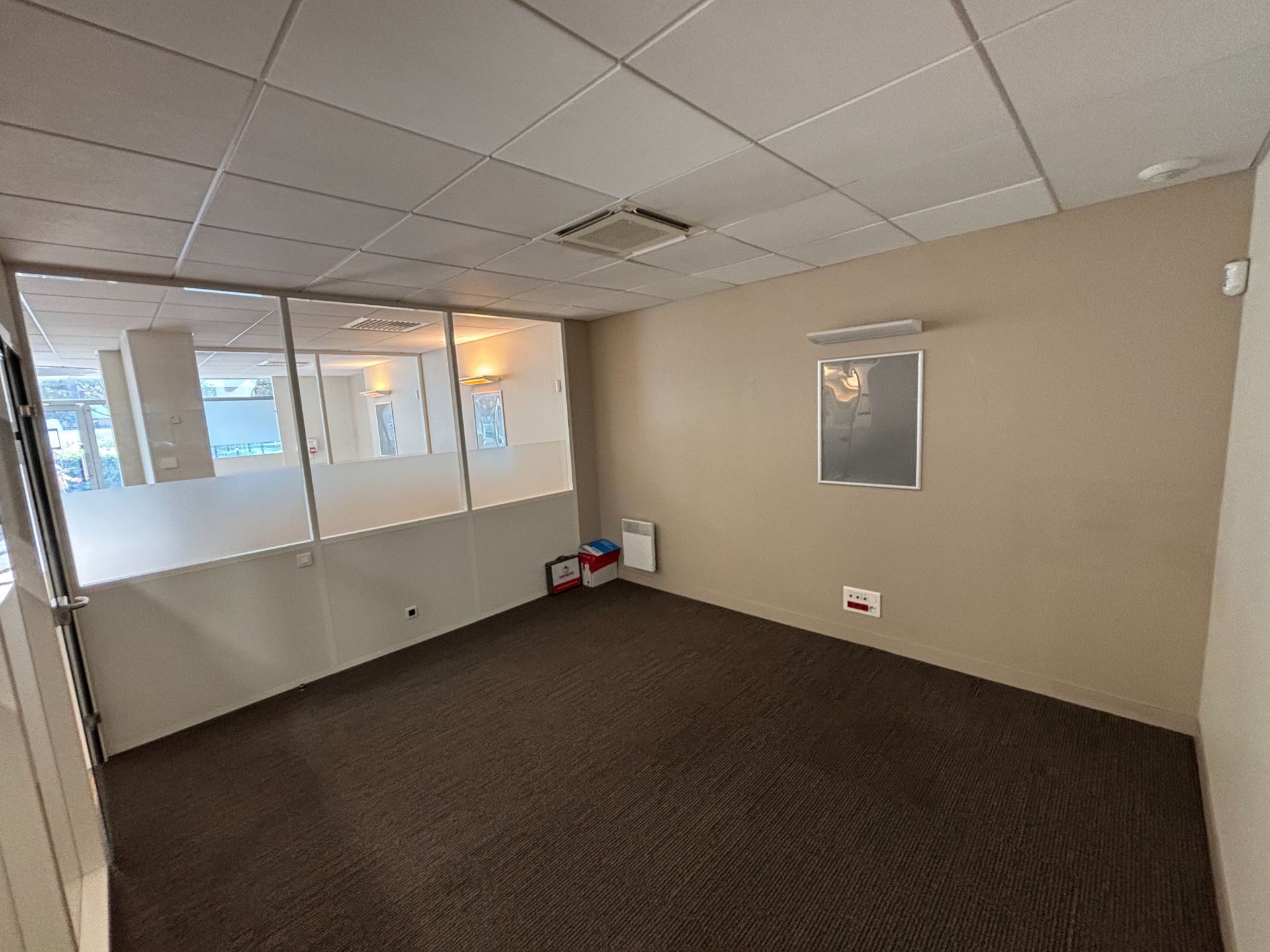 Location Commerce 146.2&nbsp;m² Maisons-Alfort