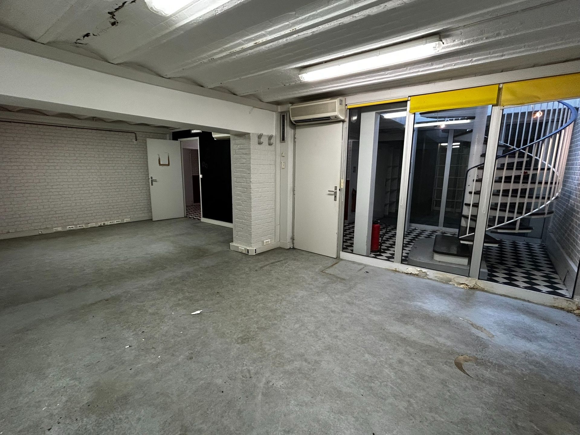 Location Bureaux 273&nbsp;m² Paris 14