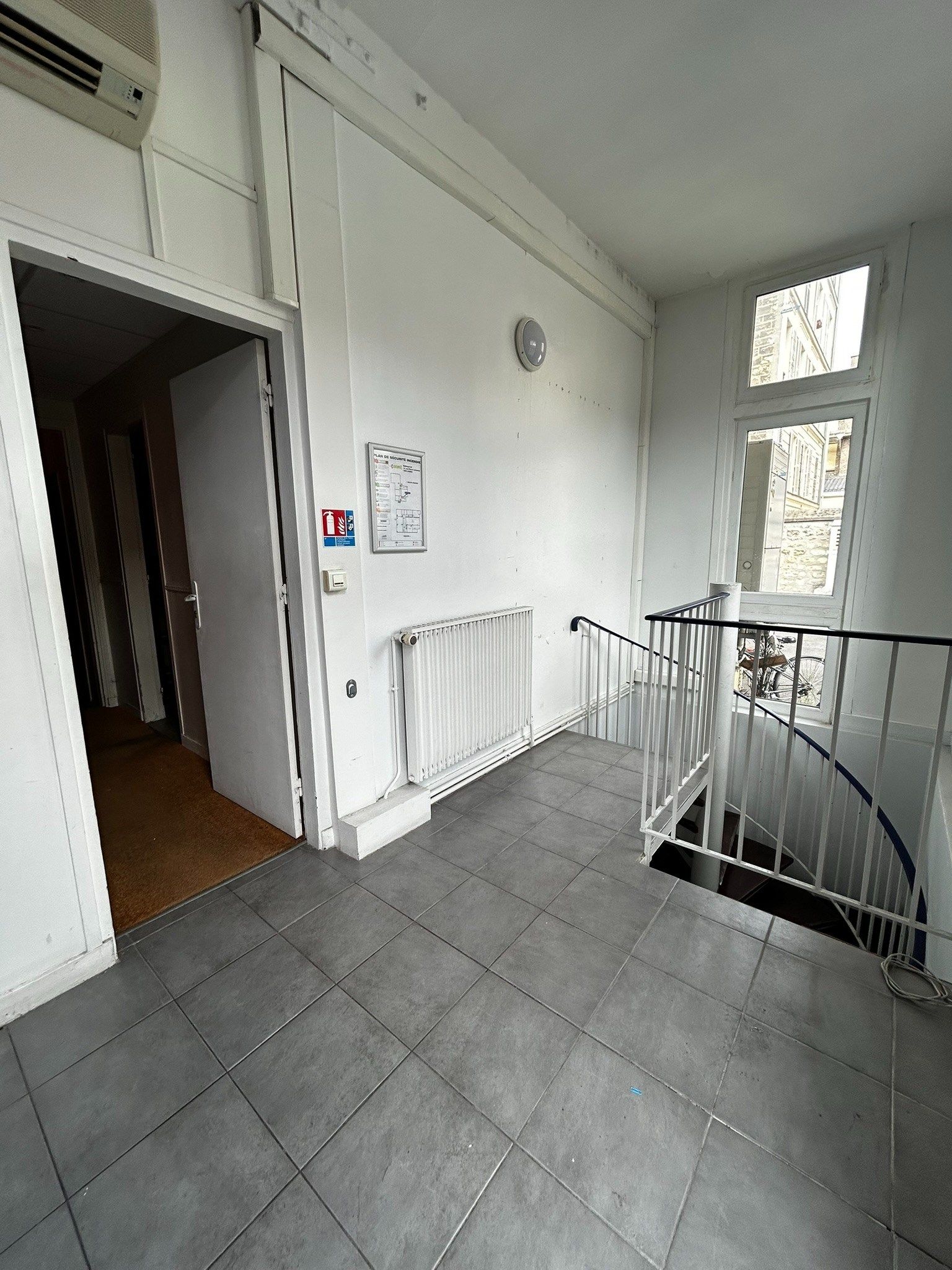 Location Bureaux 273&nbsp;m² Paris 14