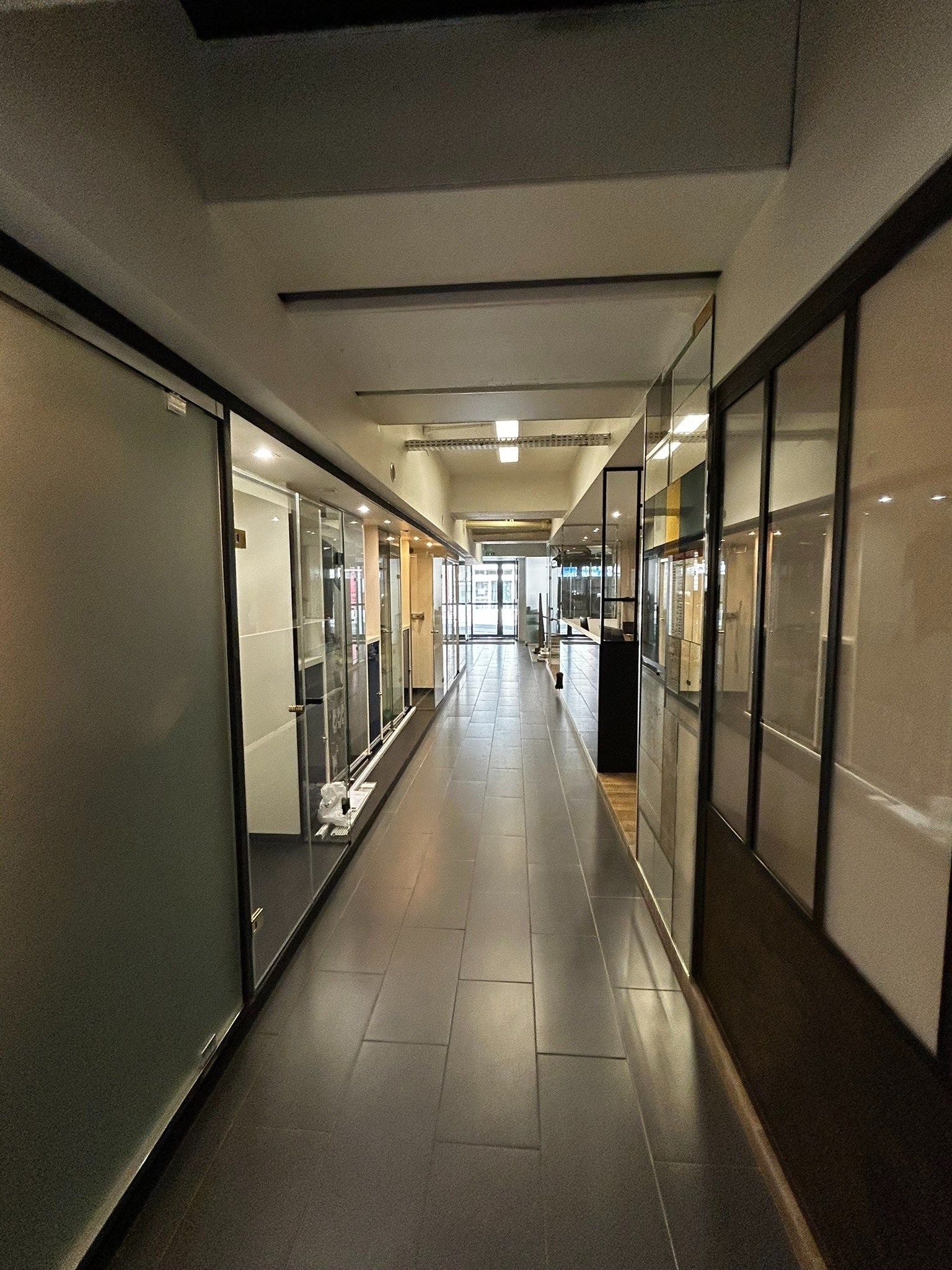 Location Commerce 335&nbsp;m² Paris 12