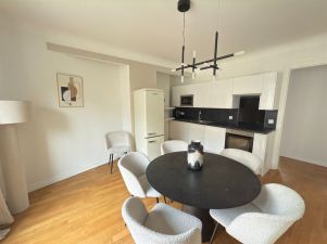 appartement 5 pièces en location sur PARIS (75015)
