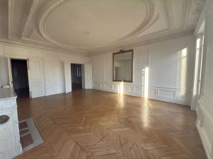 appartement 6 pièces en location sur PARIS (75008)
