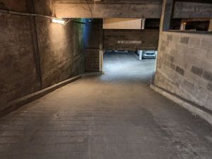 box en vente sur PARIS (75011)