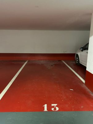 parking intérieur en location sur PARIS (75010)