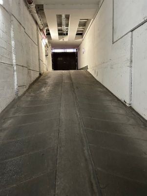 box en vente sur PARIS (75011)