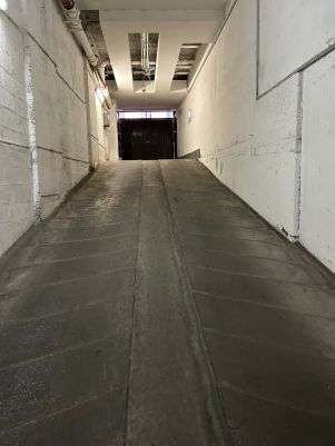 box en vente sur PARIS (75011)