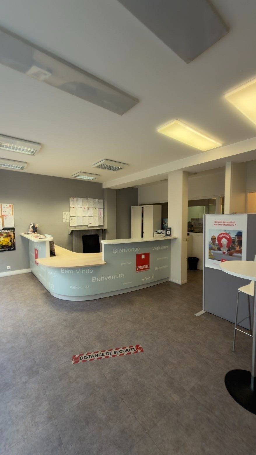 commerce en location sur PARIS (75011) - Plus de details