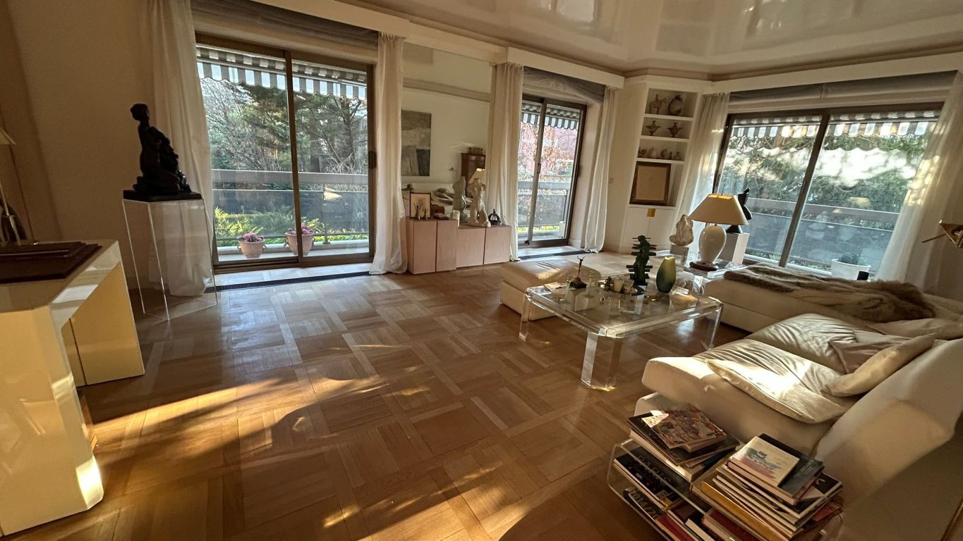 appartement 4 Pièces en vente sur NEUILLY SUR SEINE (92200) - Plus de details