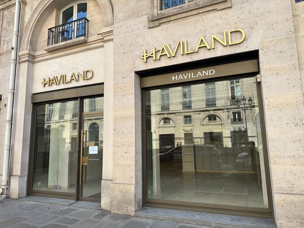 commerce en location sur PARIS (75008) - Plus de details