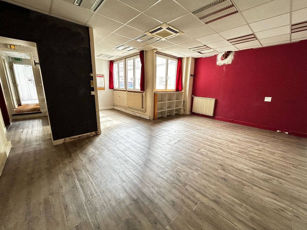 bureaux en location sur PARIS (75014) - Plus de details